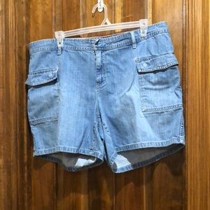 Tommy Hilfiger jean shorts size 22